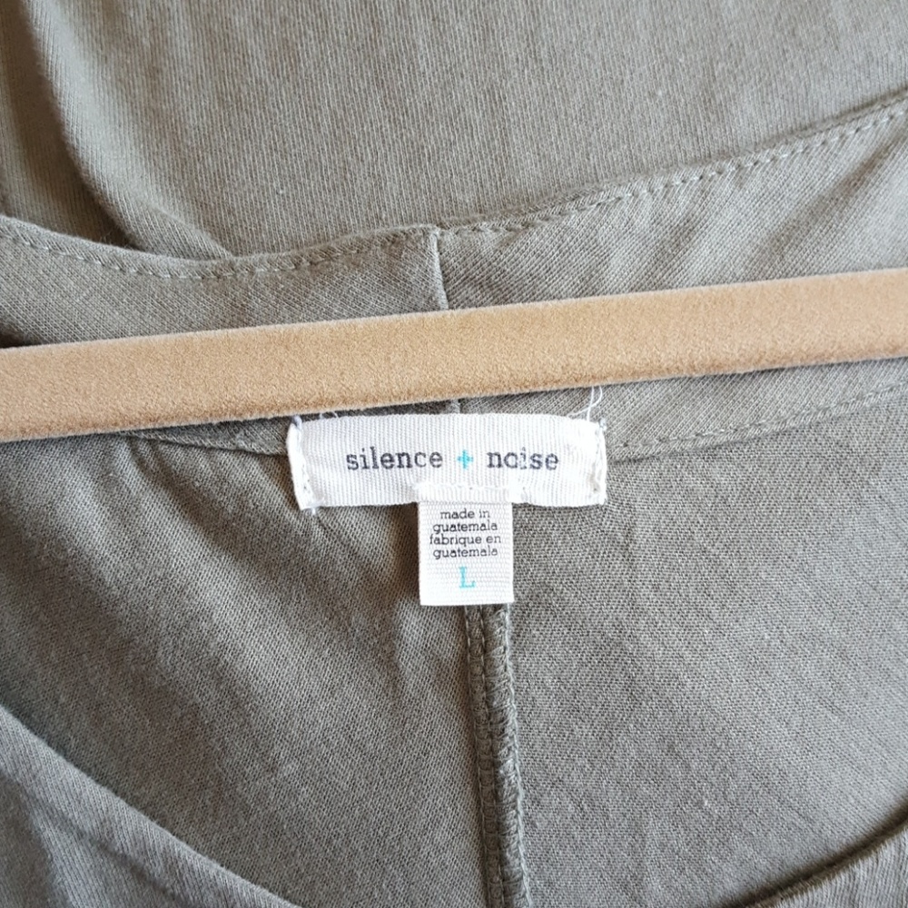 fly free Blouse - Picture 4 of 4